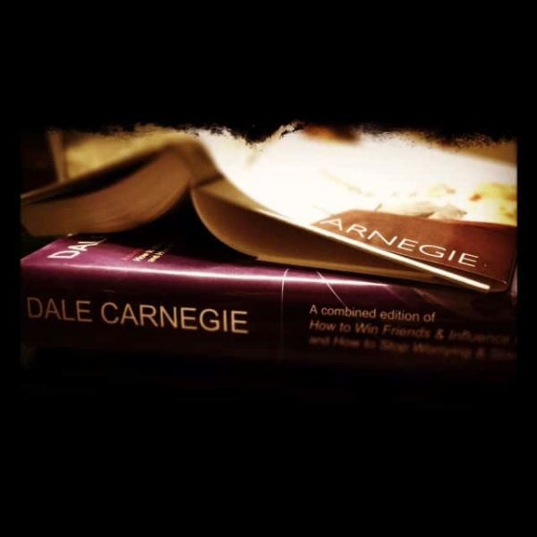 Livres de Dale Carnegie leadership communication citations