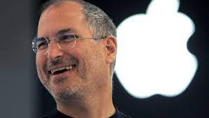 Steve Jobs : Auteur du livre Les secrets de présentation.
